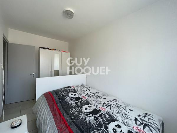 PROCHE CHU ET PLACE DU 30 OCTOBRE.