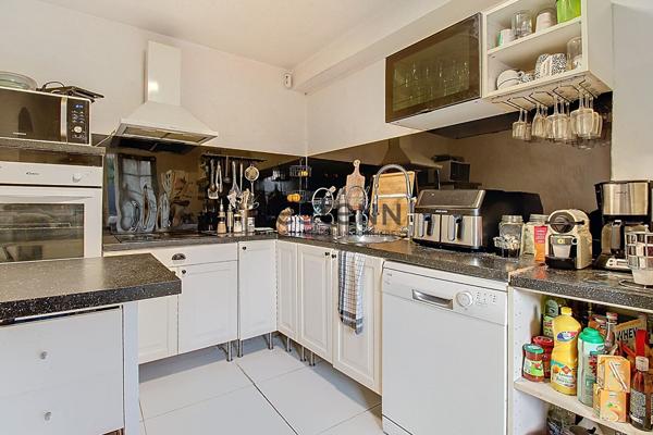 Maison de Village T3 LOUEE avec extérieur à Vitrolles-Vieux Village