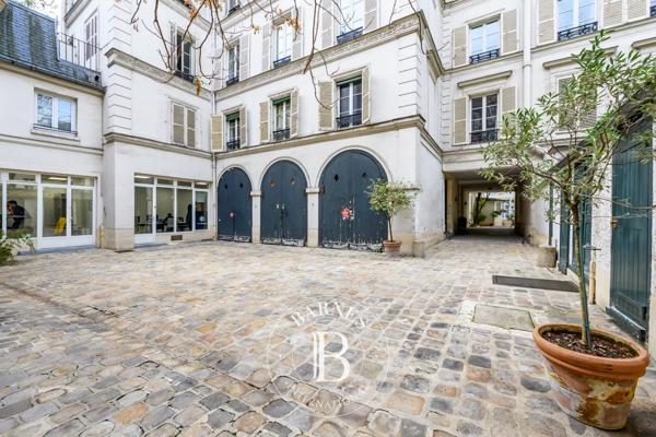 Paris 8ème, Appartement 1 Chambre -  54 m² à vendre