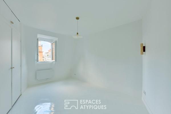 Dernier étage de charme refait par architecte