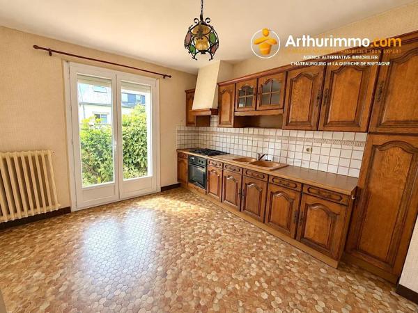Vente                                                      Maison
                        
                     7 pièces                      112 m2                     à Rennes