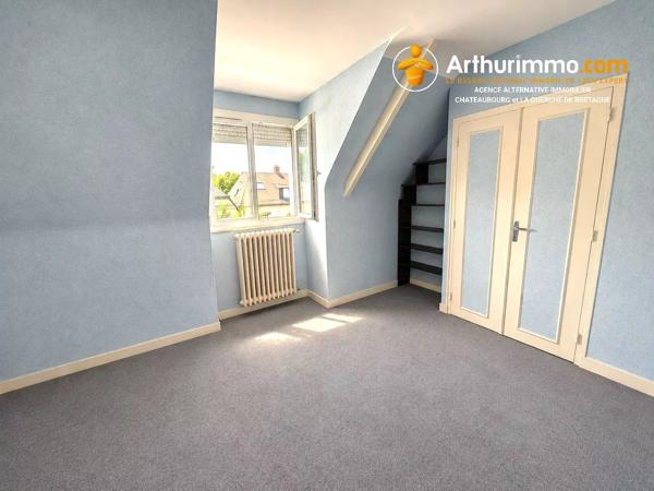 Vente                                                      Maison
                        
                     7 pièces                      112 m2                     à Rennes