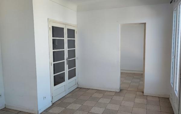 Vente Appartement P3 à rafraîchir Nimes   