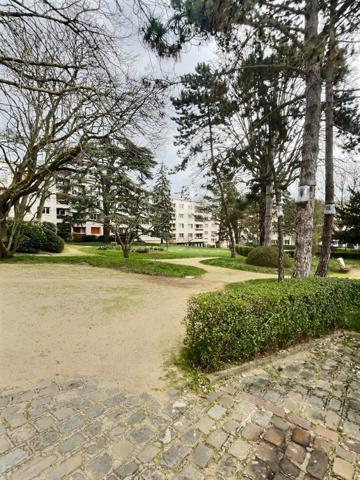 Appartement Suresnes 3 pièces 80 m²