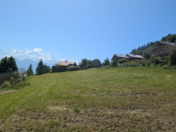 TERRAIN VIABILISE AVEC PERMIS DE CONSTRUIRE – SALLANCHES