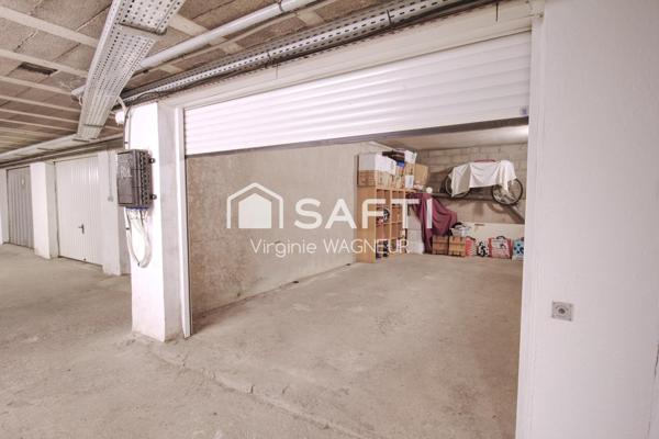 Superbe triplex climatisé en excellent état avec garage