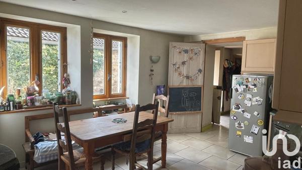 Maison de village 6 pièces de 122 m² à Fontaine-lès-Luxeuil (70800)