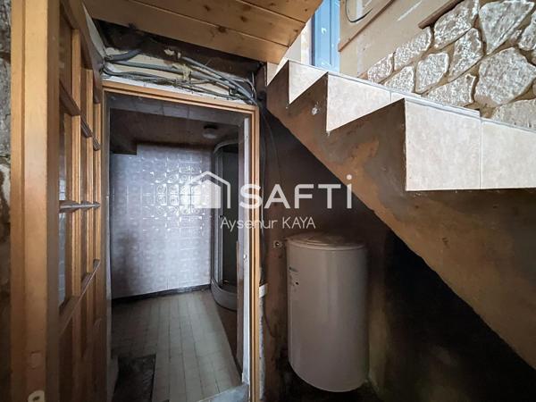 Grande maison de caractère à rénover