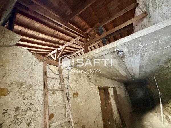 Grande maison de caractère à rénover