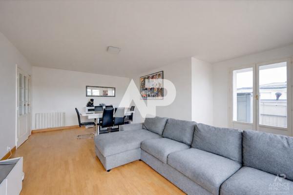 Appartement Rueil Malmaison 5 pièce(s) 109.70 m2 €895 000 ** - Référence 19855