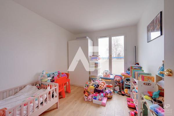 Appartement Rueil Malmaison 5 pièce(s) 109.70 m2 €895 000 ** - Référence 19855