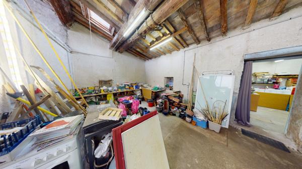 Lunel-Viel (34400) Coup de cœur à Lunel-Viel – Une maison pleine de charme et de potentiel - 243 M² dont 100 m² aménageables