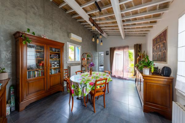 Lunel-Viel (34400) Coup de cœur à Lunel-Viel – Une maison pleine de charme et de potentiel - 243 M² dont 100 m² aménageables