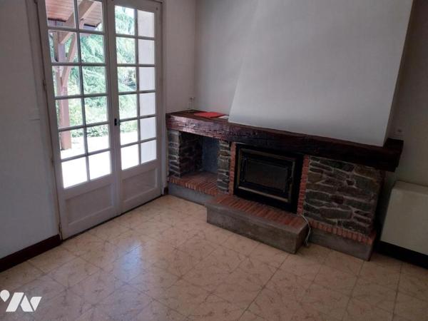 PAVILLON SUR SOUS SOL