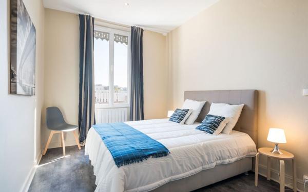 Appartement à vendre    2 pièces • 29,68 m2 Lyon 3