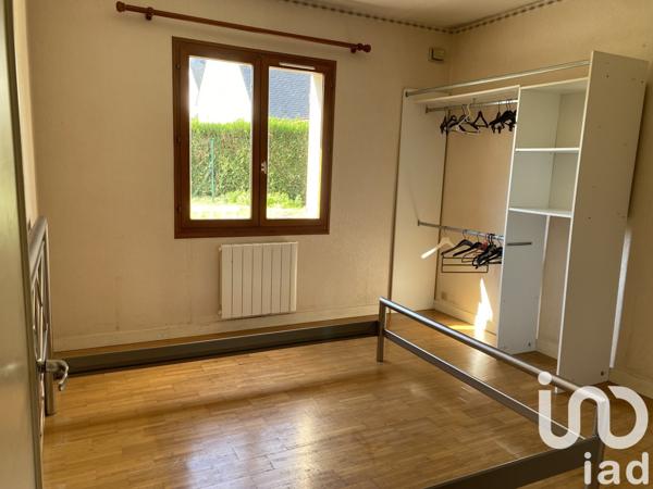 Maison traditionnelle 7 pièces de 126 m² à Ploubalay (22650)