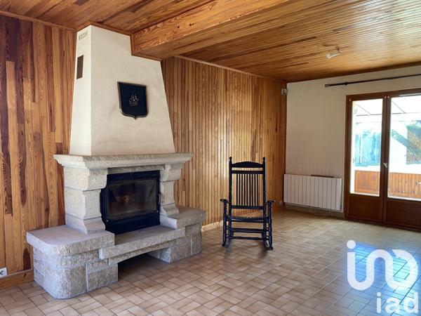 Maison traditionnelle 7 pièces de 126 m² à Ploubalay (22650)