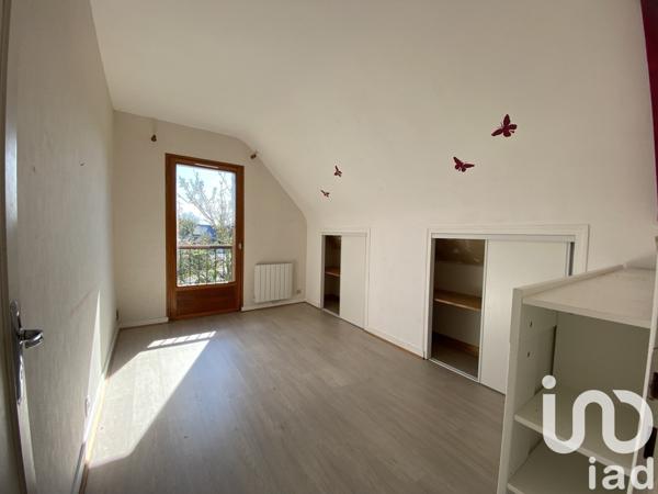 Maison traditionnelle 7 pièces de 126 m² à Ploubalay (22650)