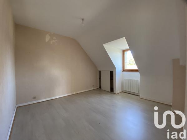 Maison traditionnelle 7 pièces de 126 m² à Ploubalay (22650)