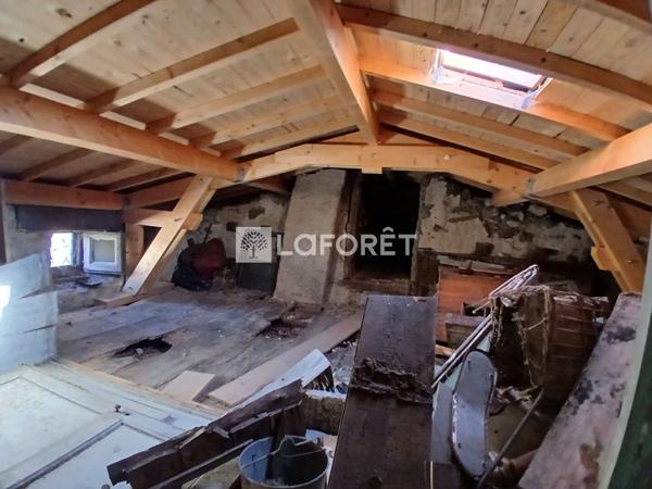 Achat maison Saint-Flour - 8 pièce(s) - 260 m² - 129 000 €