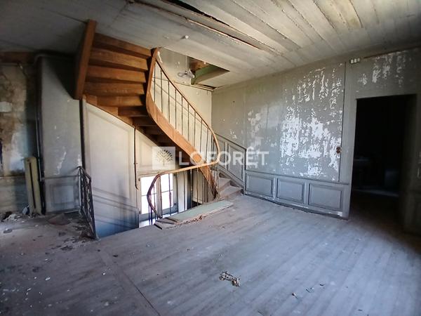 Achat maison Saint-Flour - 8 pièce(s) - 260 m² - 129 000 €