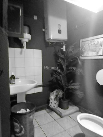 Fonds de commerce à la Croix Rouge