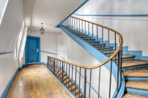 À vendre – Paris 4 – Rue Vieille-du-Temple – 124 m² – 3 chambres – Immeuble XVIII? siècle