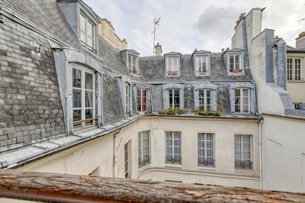 À vendre – Paris 4 – Rue Vieille-du-Temple – 124 m² – 3 chambres – Immeuble XVIII? siècle