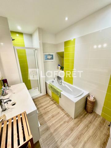 Achat maison près de LA TOUR DU PIN - 5 pièce(s) - 128 m² - 239 000 €