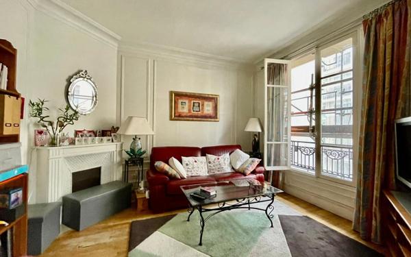 Appartement à vendre    3 pièces • 66,78 m2 Paris 17