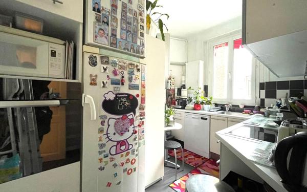 Appartement à vendre    3 pièces • 66,78 m2 Paris 17