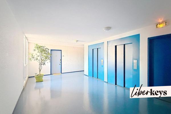 Studio 32 m2 - balcon - parking 