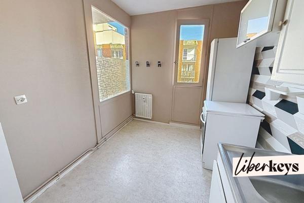 Studio 32 m2 - balcon - parking 