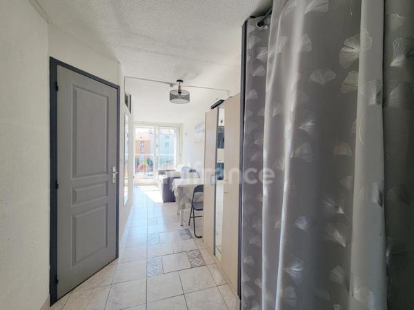 URGENT - A vendre, studio cabine de 25m² - meublé - place de parking privée - résidence sécurisée - CAP D'AGDE (34)