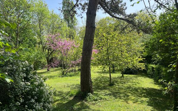 Maison à vendre    8 pièces • 265 m2 Deuil-la-Barre