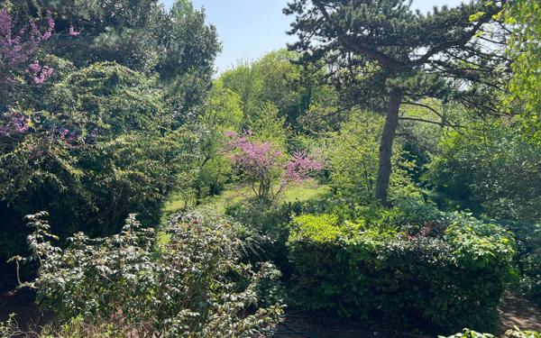 Maison à vendre    8 pièces • 265 m2 Deuil-la-Barre