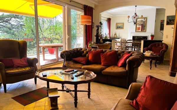 Maison à vendre    8 pièces • 265 m2 Deuil-la-Barre