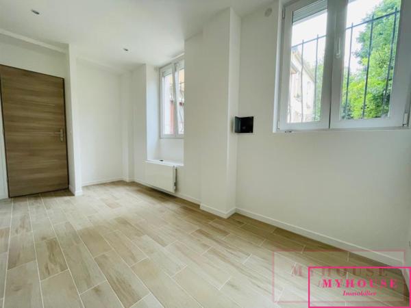Appartement
                                                                                                                                                                                                                                                                                                                        2 pièce(s)                                                                                                                                                                                                          1 chambre(s)                                                                                                                                                                                                          45  m²