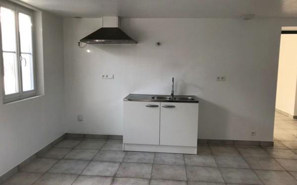 Maison à louer    3 pièces •  Laberlière