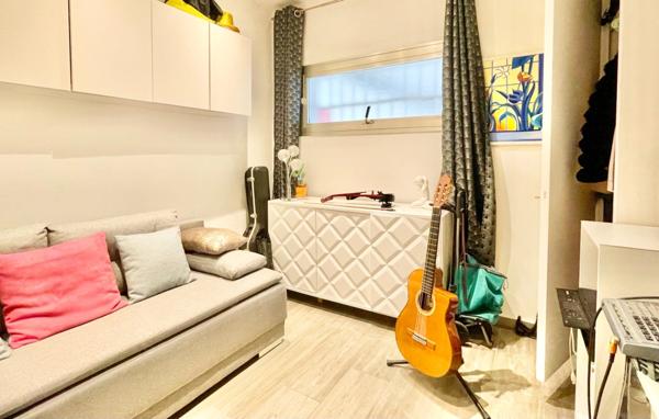 Appartement à vendre 3 pièces dans résidence de prestige à CANNES (06) avec échappée mer