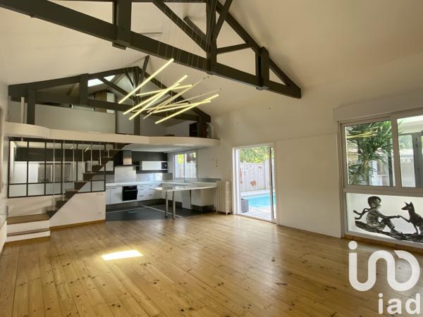 Maison à vendre 7 pièces 210 m² Pessac