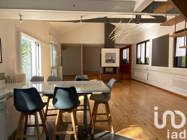 Maison à vendre 7 pièces 210 m² Pessac
