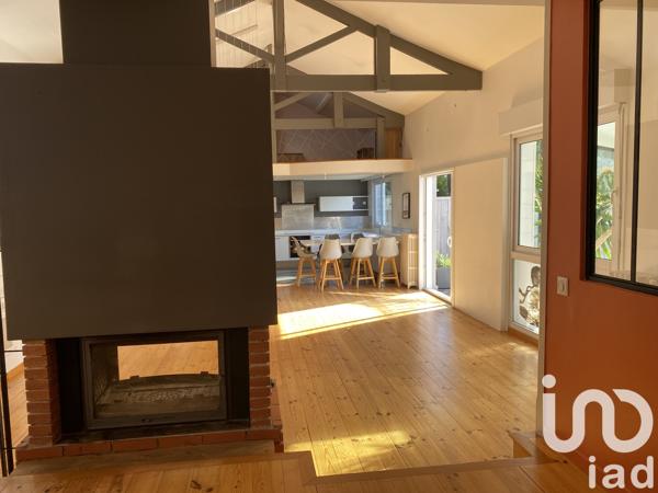 Maison à vendre 7 pièces 210 m² Pessac