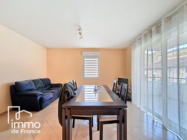 Lagnieu  Appartement T2 de 57 m² au 1er étage avec ascenseur