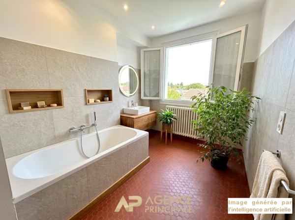 Maison Périgny centre - 3 chambres - 90 m² + 40 m² aménageables - Terrain 574 m² 345 000 € **  - Référence  MR717D