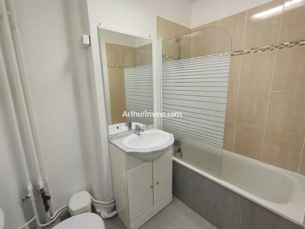 Location                                                      Appartement
                        
                     1 pièces                      30 m2                     à Sucy-en-Brie