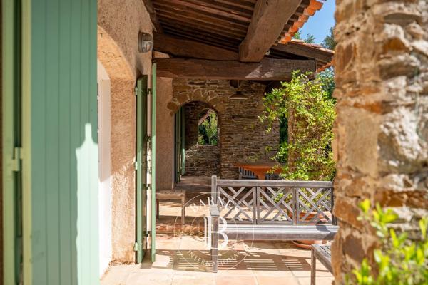 Grimaud, Maison 6 Chambres -  210 m² à vendre