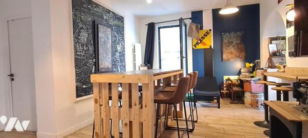 Immeuble de rapport composé de 9 lots Appartements Bureaux Commerce face Loire Quartier Sainte-Anne 