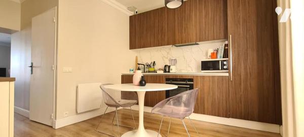 Immeuble de rapport composé de 9 lots Appartements Bureaux Commerce face Loire Quartier Sainte-Anne 