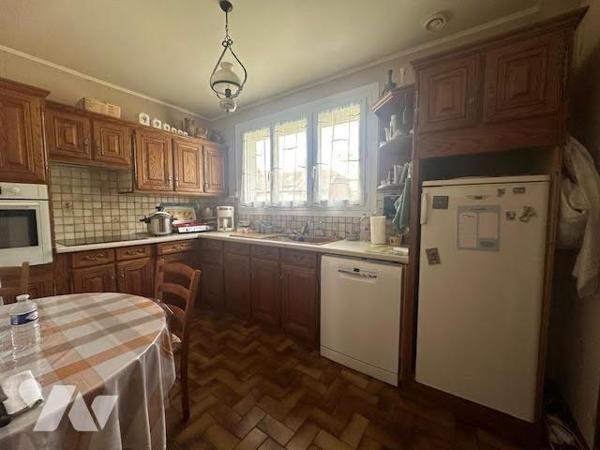 A VENDRE Maison individuelle de 1974, à AMFREVILLE-LA-MI-VOIE (à proximité de MESNIL-ESNARD), d...